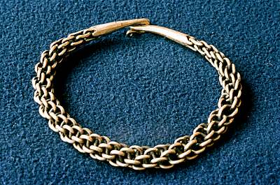twisted wire jewelry